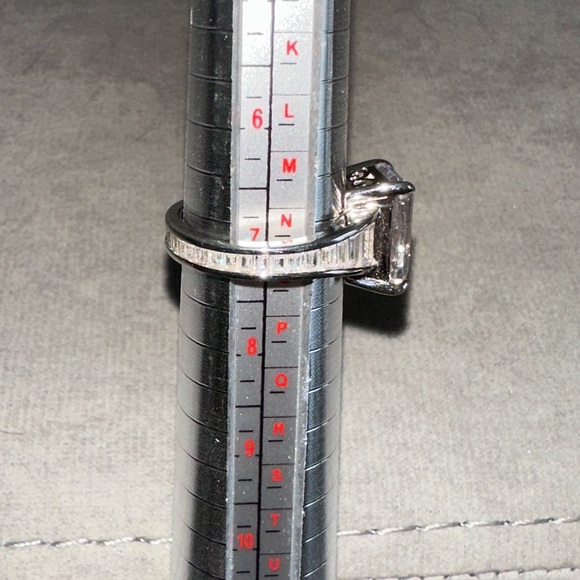 CZ & sterling silver fashion ring by Absolute - Picture 11 of 14